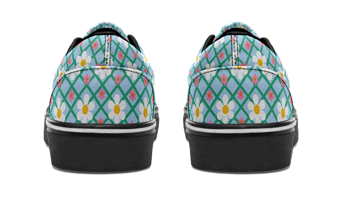 Blue Daisy Lattice
