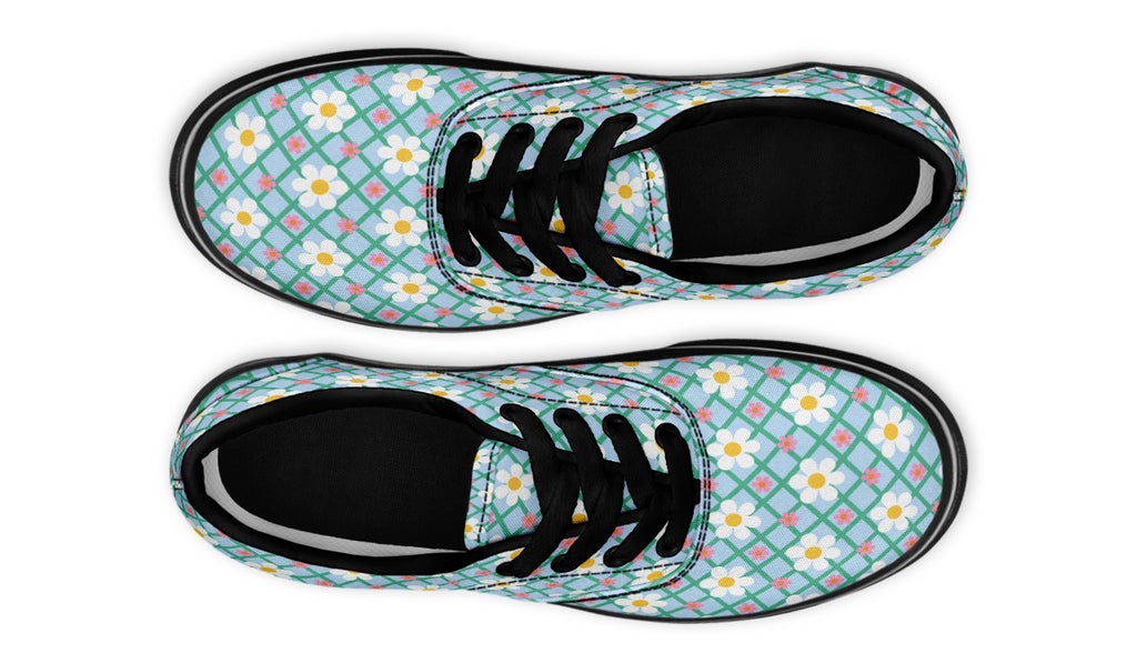 Blue Daisy Lattice