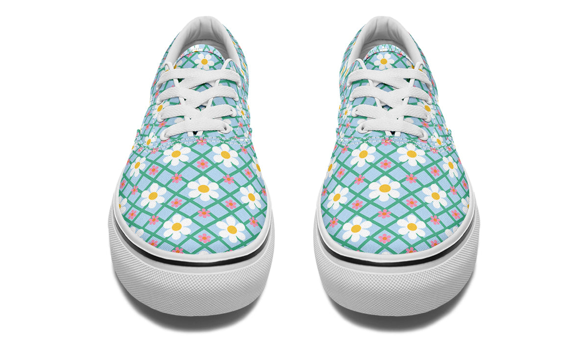 Blue Daisy Lattice