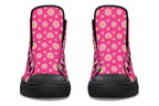 Daisies on Hot Pink