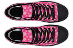 Daisies on Hot Pink