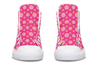 Daisies on Hot Pink