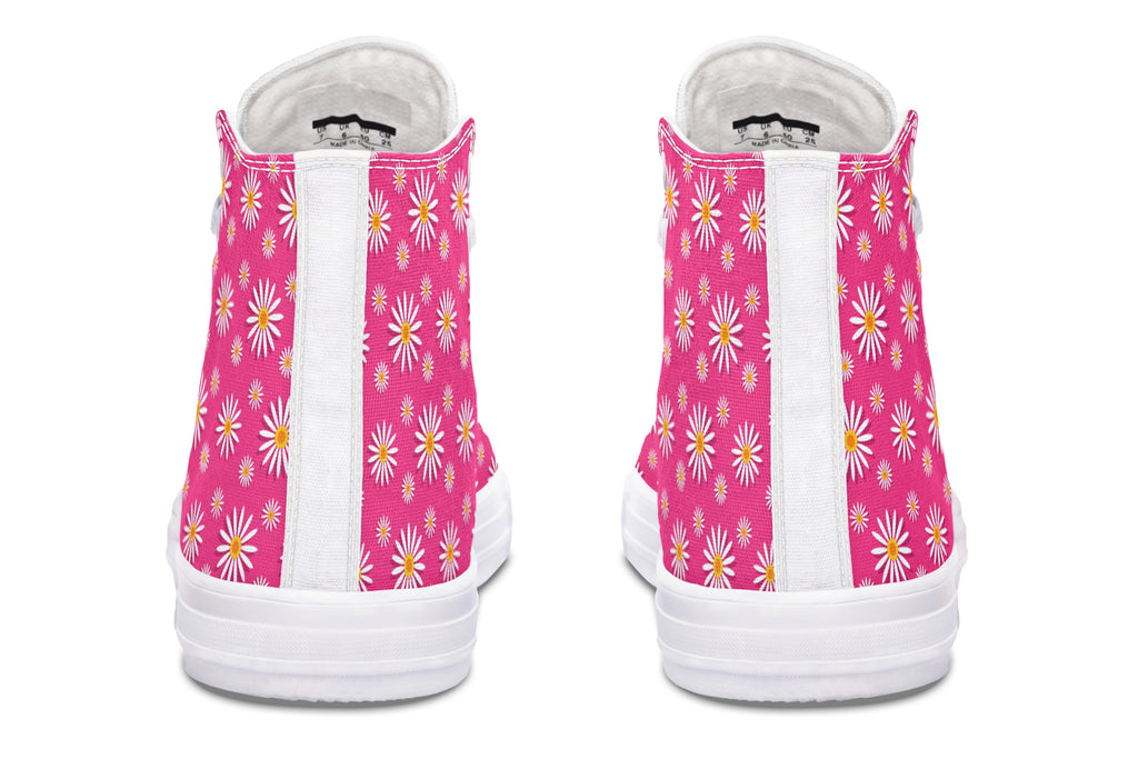 Daisies on Hot Pink
