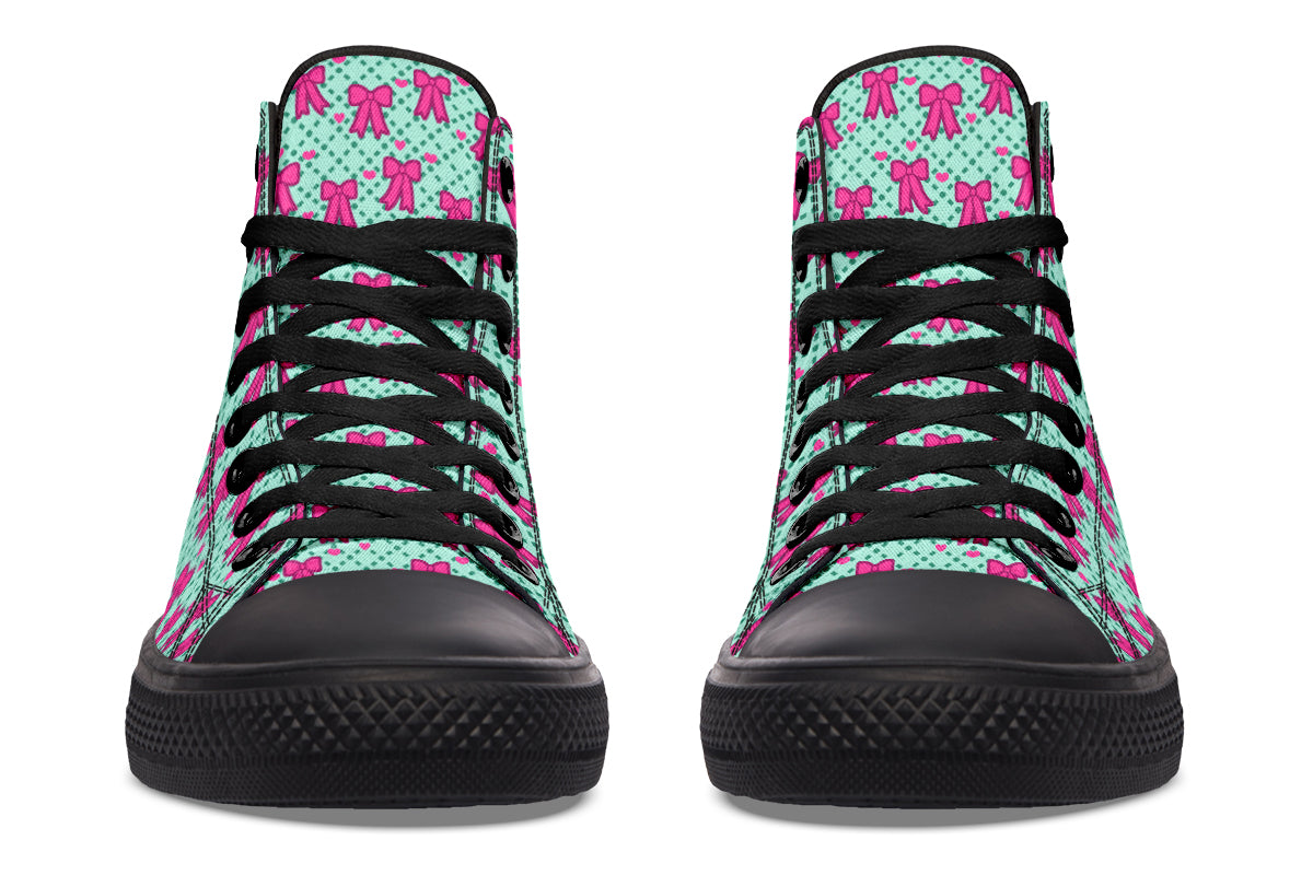 Hot Pink Bows on Mint