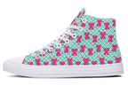 Hot Pink Bows on Mint