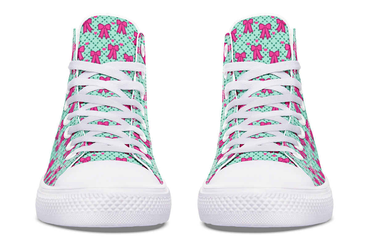 Hot Pink Bows on Mint