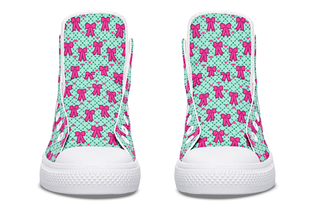 Hot Pink Bows on Mint