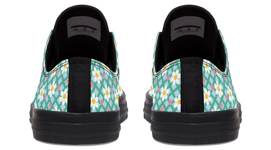 Blue Daisy Lattice