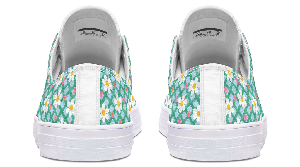 Blue Daisy Lattice