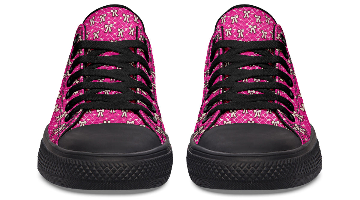 Cream Bows on Hot Pink