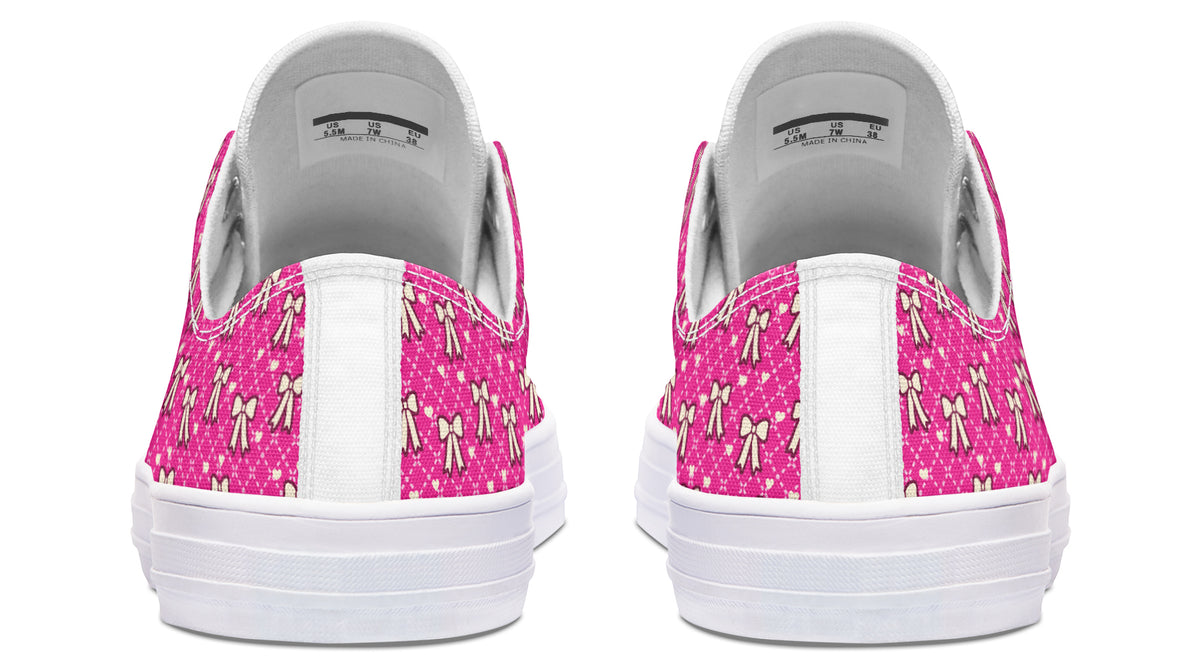 Cream Bows on Hot Pink