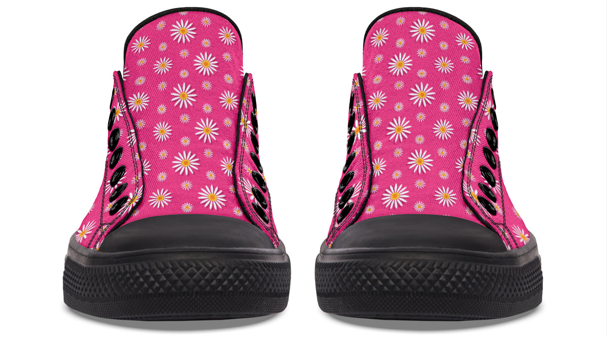 Daisies On Hot Pink