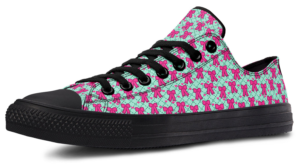 Hot Pink Bows on Mint