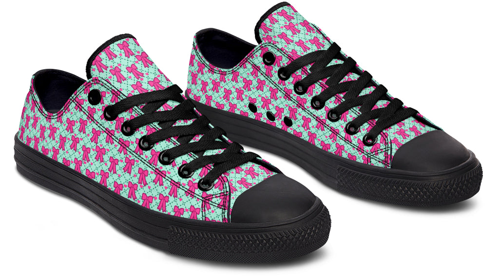 Hot Pink Bows on Mint