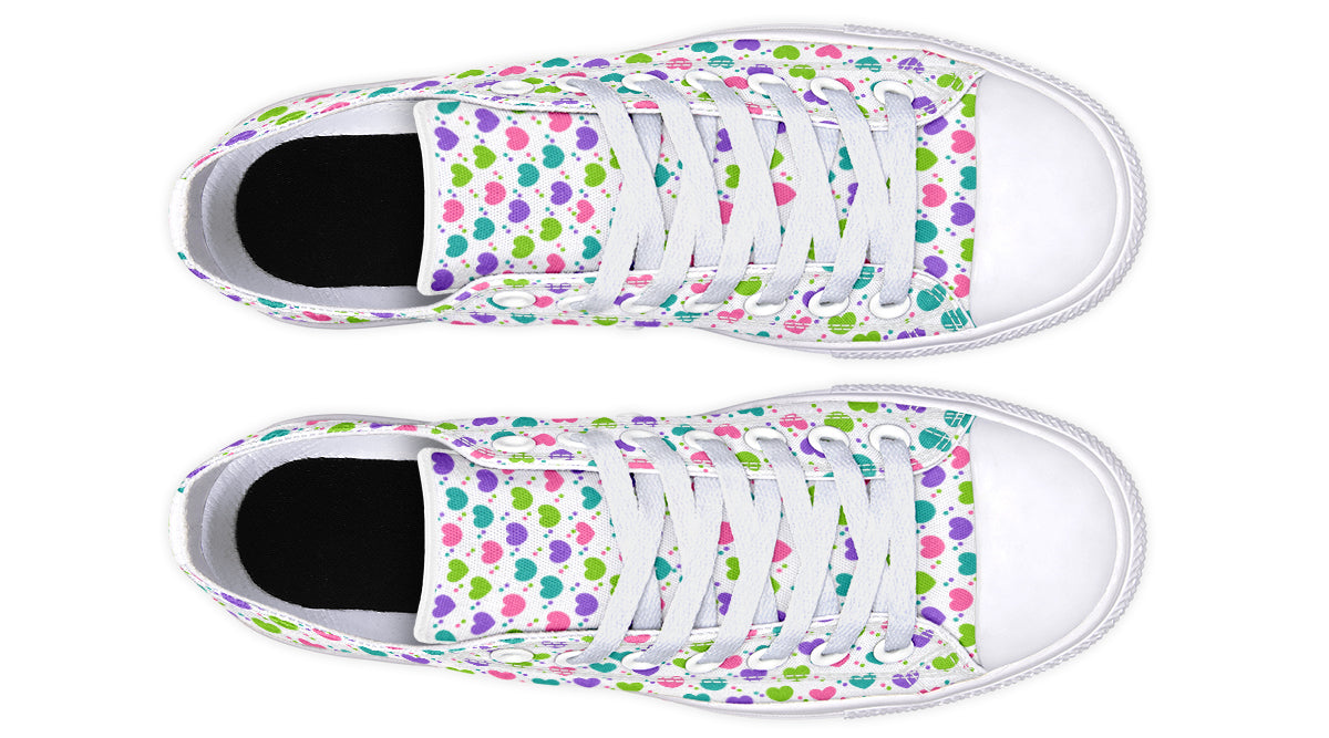 Tiny Hearts and Dots