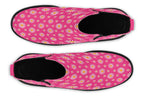 Daisies on Hot Pink