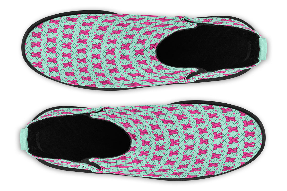 Hot Pink Bows on Mint