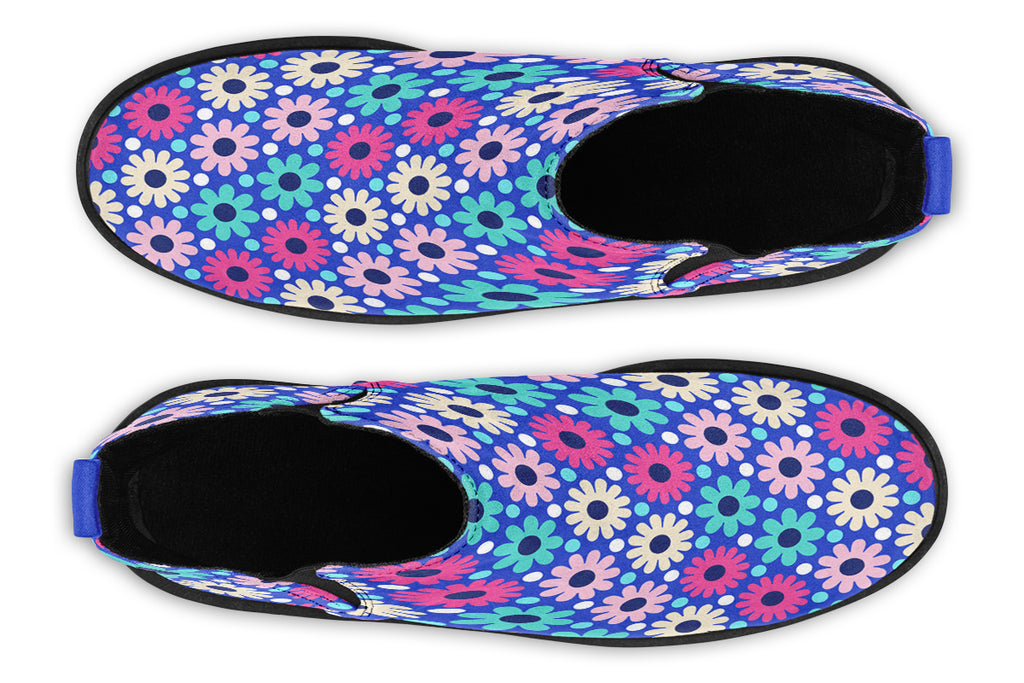 Royal Blue Retro Daisies